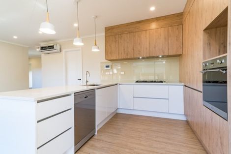 Photo of property in 16 Rauaruhe Road, Karaka, Papakura, 2113