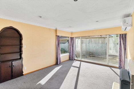 Photo of property in 40 Skerten Avenue, Hornby, Christchurch, 8042