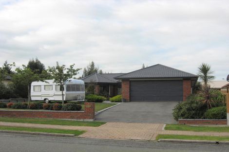 Photo of property in 24 Grove Avenue, Weston, Oamaru, 9401