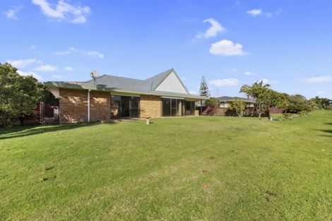 Photo of property in 33 Berescourt Place, Mount Maunganui, 3116