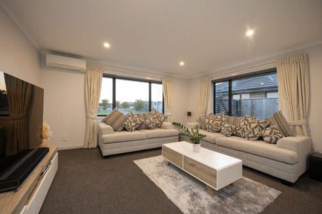 Photo of property in 195 Pacific Drive, Fitzherbert, Palmerston North, 4410