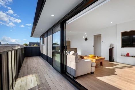 Photo of property in 1046b Papamoa Beach Road, Papamoa Beach, Papamoa, 3118