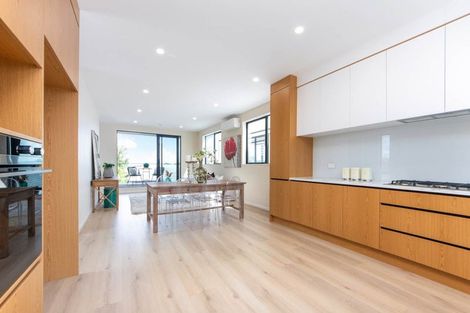 Photo of property in 283a Bucklands Beach Road, Bucklands Beach, Auckland, 2012