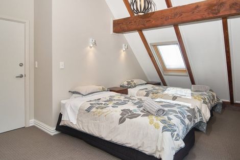 Photo of property in 5 Lapwing Lane, Mount Pleasant, Christchurch, 8081