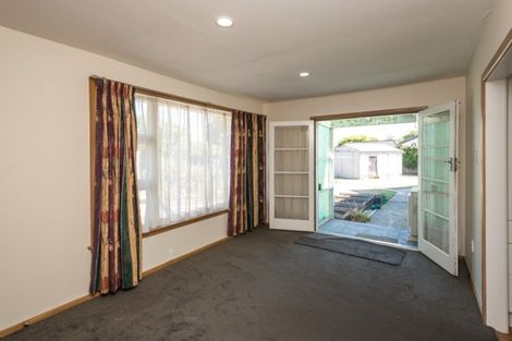 Photo of property in 56 Bickerton Street, Wainoni, Christchurch, 8061