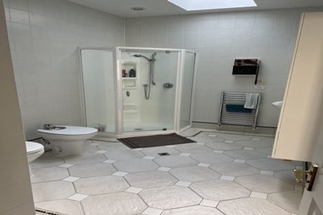 Photo of property in 3 Onemana Way, Te Atatu Peninsula, Auckland, 0610