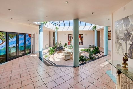 Photo of property in 15 Countess Close, Maupuia, Wellington, 6022