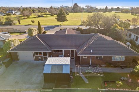 Photo of property in 19 Springs Road, Hornby, Christchurch, 8042