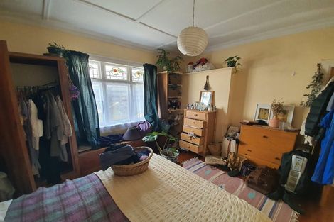 Photo of property in 9 Akatea Street, Berhampore, Wellington, 6023