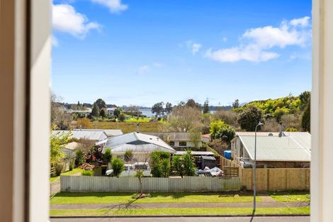 Photo of property in 41 Dingadee Street, Welcome Bay, Tauranga, 3112