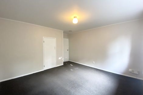 Photo of property in 93 Fairclough Road, Beach Haven, Auckland, 0626