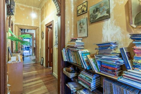 Photo of property in 2 Church Street, Waipawa, 4210