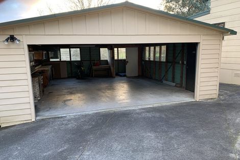 Photo of property in 6 Orinda Close, Botany Downs, Auckland, 2010