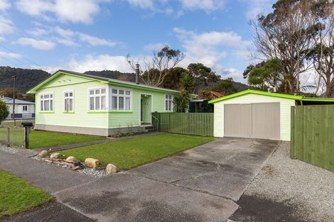 Photo of property in 36 Hall Street, Cobden, Greymouth, 7802