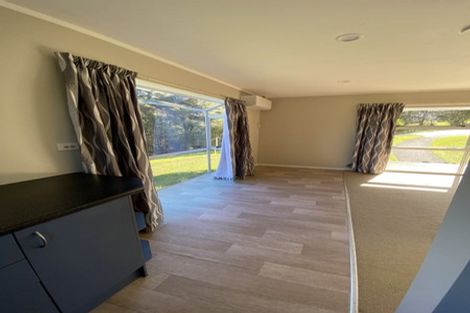 Photo of property in 419 Wairere Road, Waitakere, Henderson, 0782