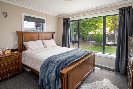 Photo of property in 27 Clutha Street, Alexandra, 9320