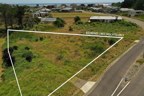 Photo of property in 213 Park Avenue, Waitarere Beach, Levin, 5510