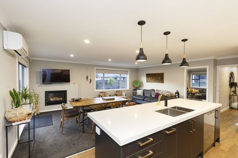 Photo of property in 16 Freedom Drive, Kelvin Grove, Palmerston North, 4414