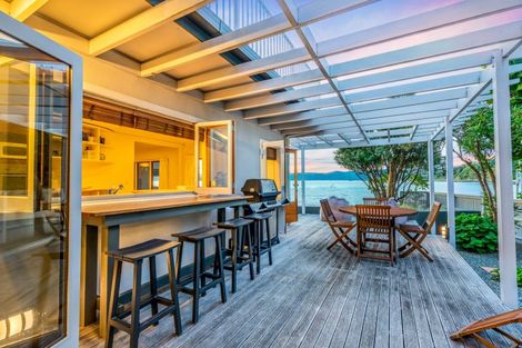 Photo of property in 1/2 Gill Road, Lowry Bay, Lower Hutt, 5013