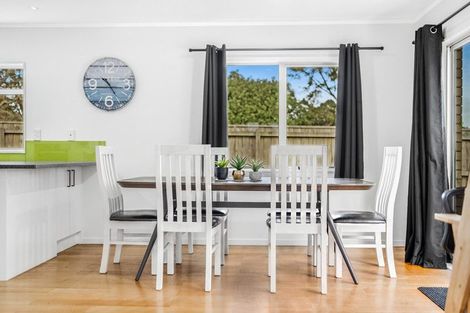 Photo of property in 1/12 Marbeth Court, Botany Downs, Auckland, 2010