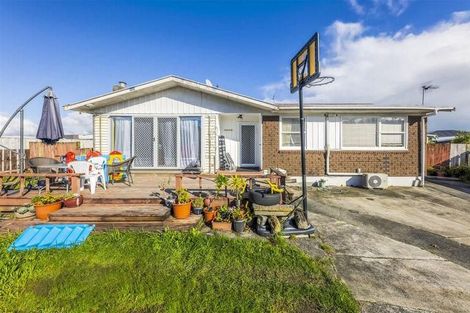 Photo of property in 104 Rowandale Avenue, Manurewa, Auckland, 2102