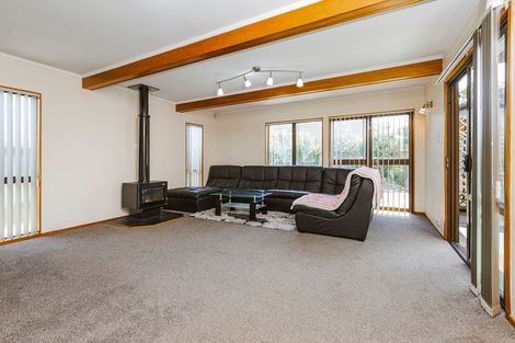 Photo of property in 2/283 Massey Road, Mangere East, Auckland, 2024