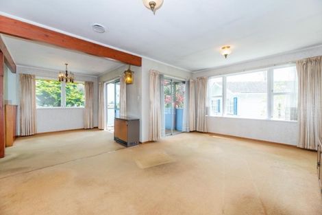 Photo of property in 2 Sunvue Road, Glen Eden, Auckland, 0602