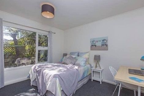 Photo of property in 171 Miromiro Road, Normandale, Lower Hutt, 5010