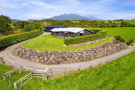 Photo of property in 169 Upper Pitone Road, Pitone, New Plymouth, 4374