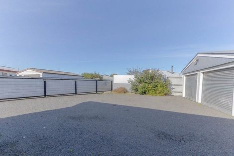 Photo of property in 25 Barton Street, Marton, 4710