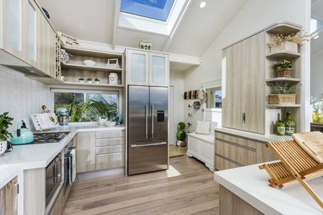 Photo of property in 103 The Esplanade, Manly, Whangaparaoa, 0930