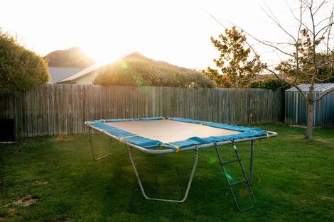 Photo of property in 24 Frye Crescent, Albert Town, Wanaka, 9305