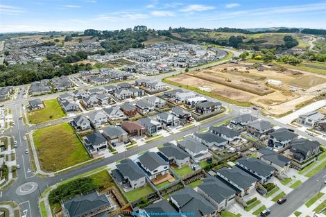 Photo of property in 35 Tinaku Road, Flat Bush, Auckland, 2019