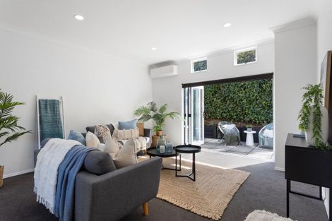 Photo of property in 82c Fourth Avenue, Tauranga, 3110