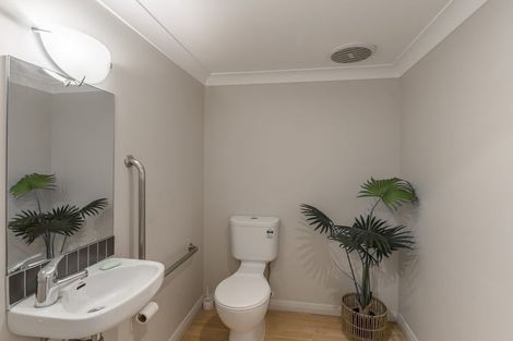 Photo of property in 84 Amohia Street, Paraparaumu, 5032