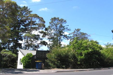 Photo of property in 132 Eskdale Road, Birkdale, Auckland, 0626