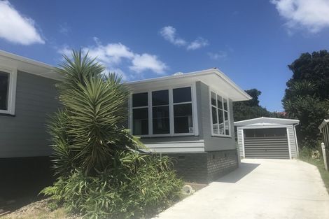 Photo of property in 2/14 Amberley Avenue, Te Atatu South, Auckland, 0610