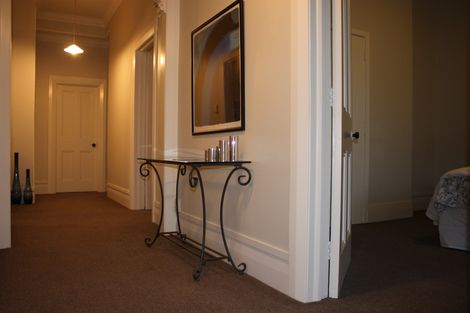 Photo of property in 5 Elm Row, Dunedin Central, Dunedin, 9016