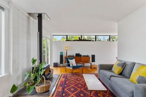 Photo of property in 32 Lynden Avenue, Hillcrest, Auckland, 0627