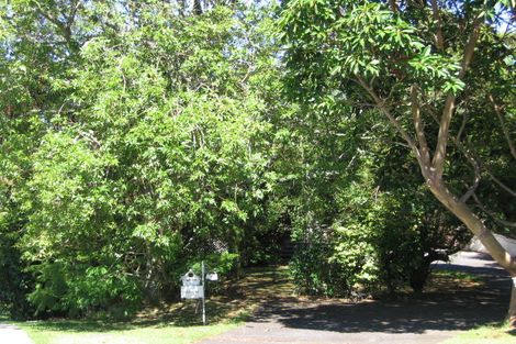 Photo of property in 11 Fowey Avenue, Te Atatu South, Auckland, 0610