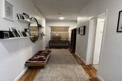 Photo of property in 2/40a Norwood Road, Bayswater, Auckland, 0622