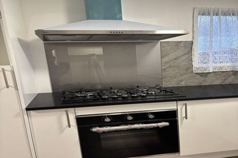 Photo of property in 5 Treviso Place, Clover Park, Auckland, 2023