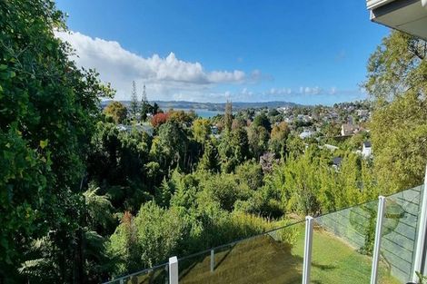 Photo of property in 11 Fenton Terrace, Cockle Bay, Auckland, 2014
