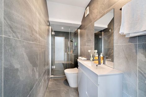 Photo of property in 240c Whitney Street, Blockhouse Bay, Auckland, 0600