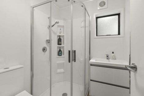 Photo of property in 3/16 Mahara Avenue, Birkenhead, Auckland, 0626