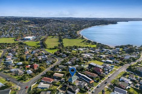 Photo of property in 8a Melandra Road, Stanmore Bay, Whangaparaoa, 0932