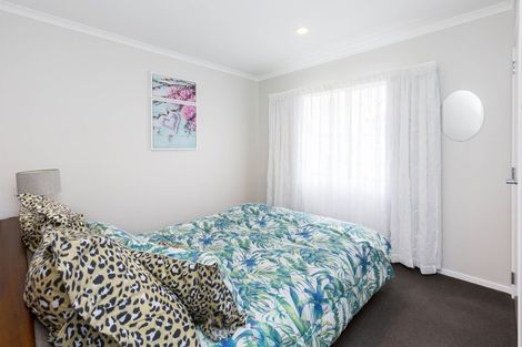 Photo of property in 94 Riverstone Drive, Riverstone Terraces, Upper Hutt, 5018
