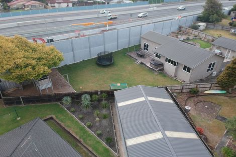 Photo of property in 17 Brylee Drive, Conifer Grove, Takanini, 2112