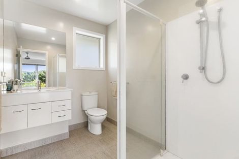 Photo of property in 3 Fendalton Place, Hatfields Beach, Orewa, 0931