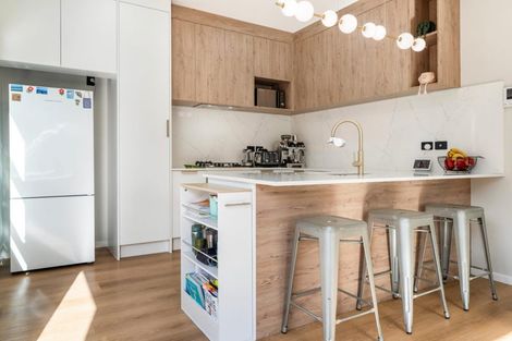 Photo of property in 13f Purata Place, Mangere Bridge, Auckland, 2022